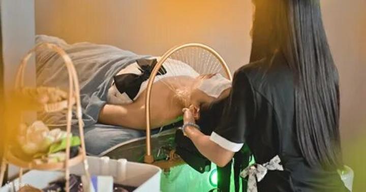 Nội dung: Mùa hè đang đầy vui vẻ với những xu hướng mới, và Huda Ice Twist đang chinh